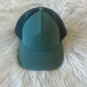 NWT Lululemon Trucker Hat